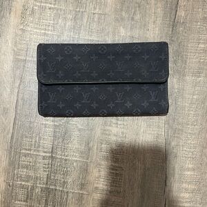 Louis Vuitton Black Monogram Wallet